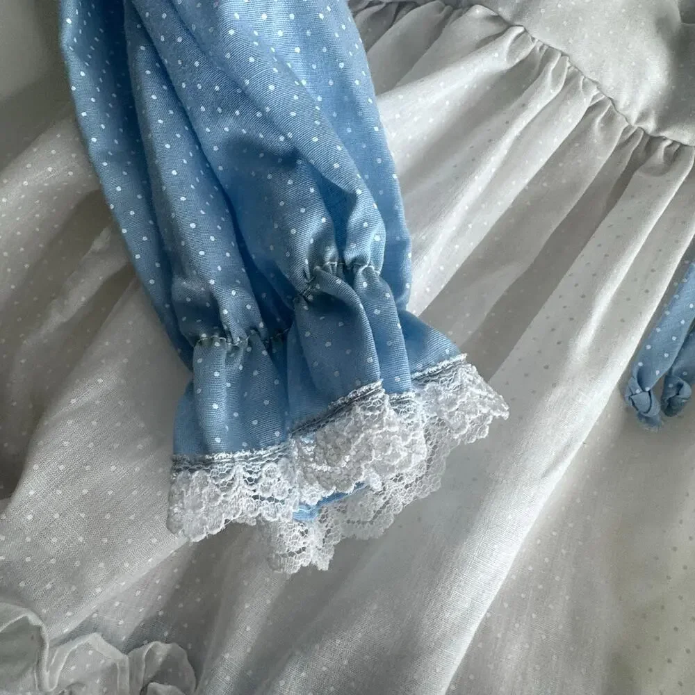 None and/or Unknown vintage girls
